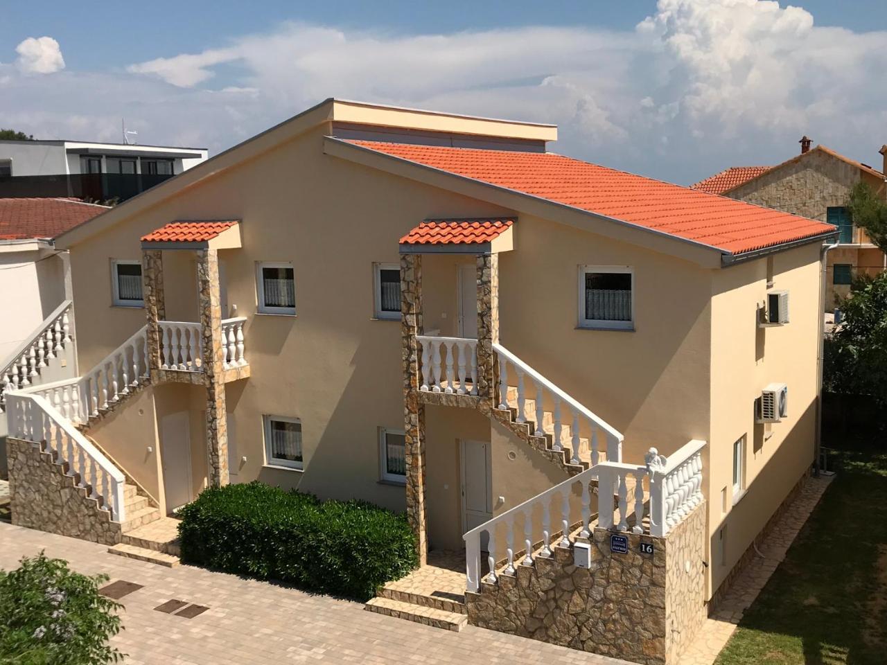 Apartments Villa Engeli فير المظهر الخارجي الصورة